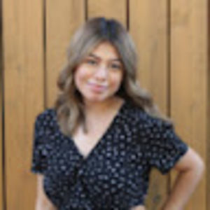 Meet your Posher, Yulisa